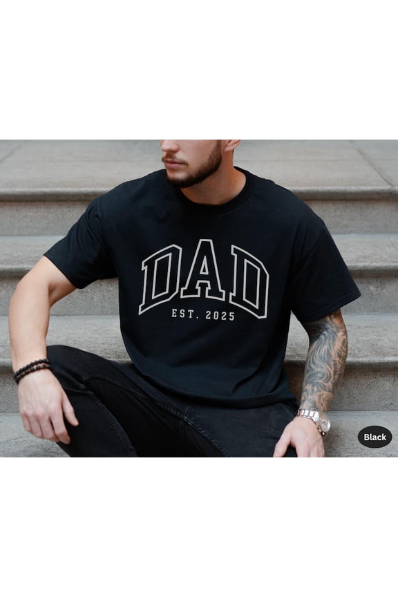 Grandpa Est Year Shirt New Dad Shirt Personalized Grandpa Sweatshirt Daddy Tshirt Fathers Day Gift For Papa T-Shirt