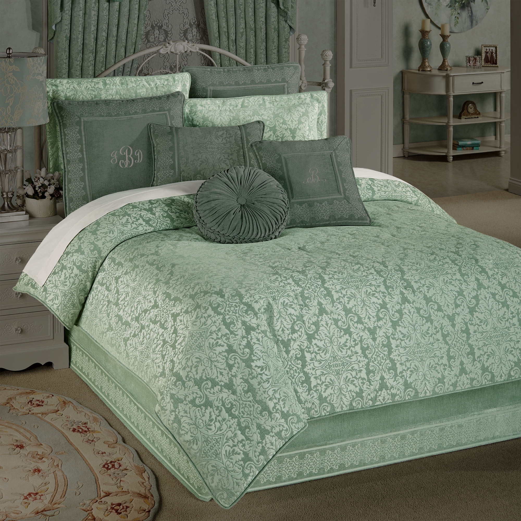 110 X 96 Comforter