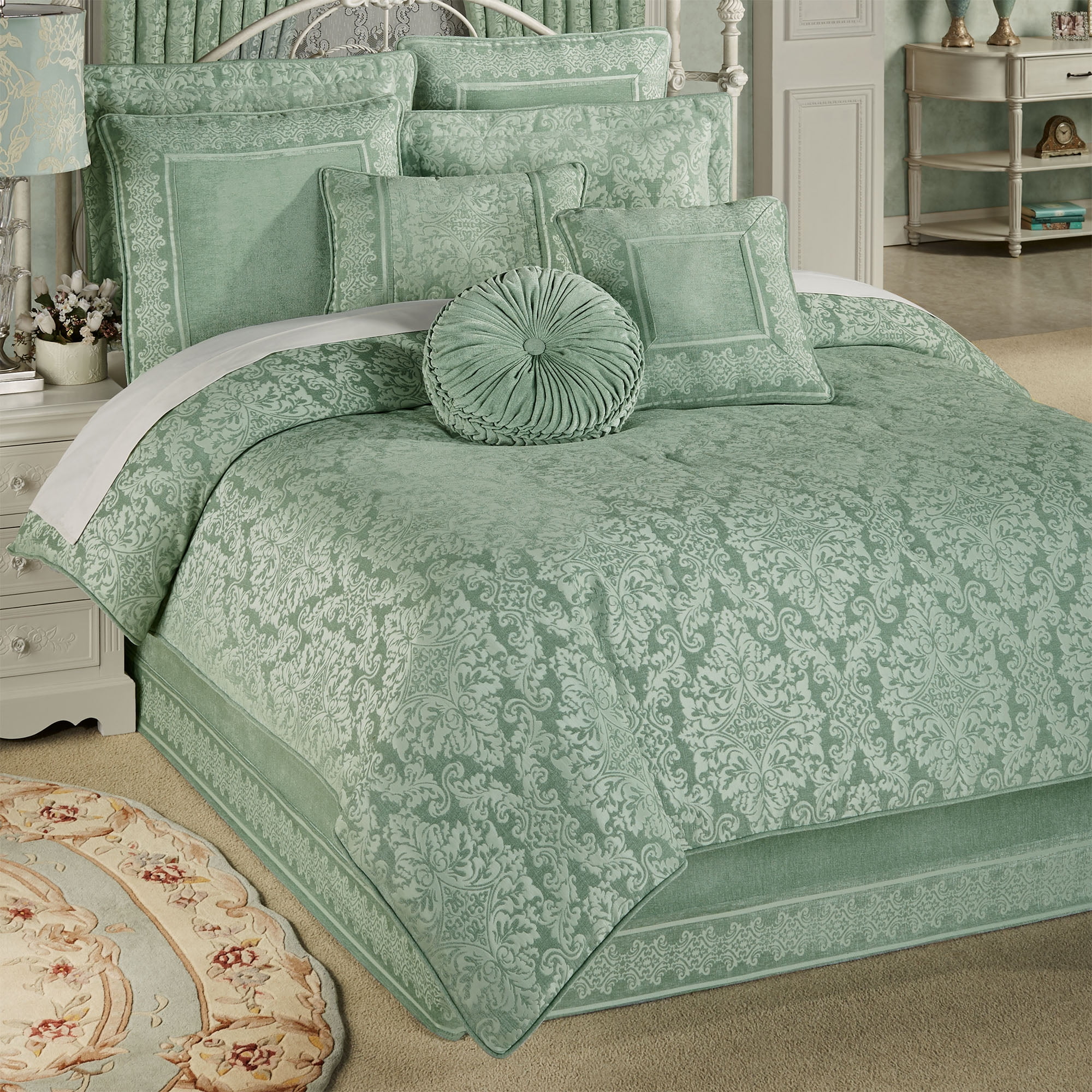 110 X 96 Comforter