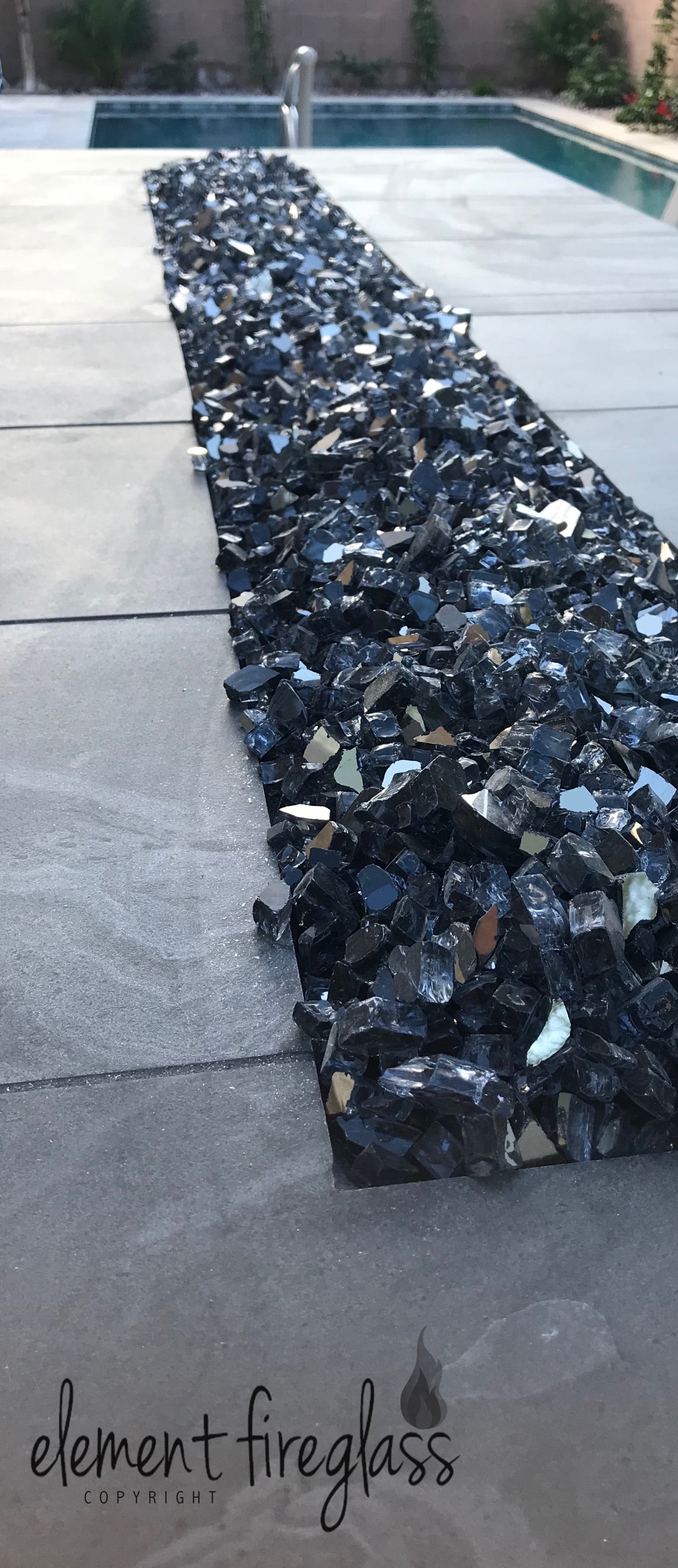 Gray Reflective 1/4 in. Fire Glass 10 lb