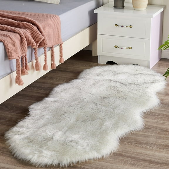 Gray White Fluffy Faux Fur Sheepskin Area Rugs 4 x 2ft Soft Plush Carpet for Bedroom Bedside Living Room Floor Mats Shaggy Rug