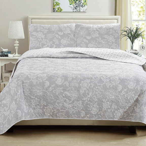 Great Bay Home All-Season Reversible Reversible Quilt Set With Shams (Full / Queen, Emma - Grey)