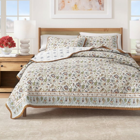Floral Cotton Quilt Set - Lightweight, Soft, All-Season - 3-Piece Reversible Boho Bedding Set (King / California King, Regal Garden - Ivory)