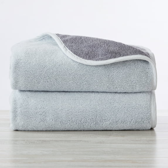 Great Bay Home Cotton Two-Toned Reversible Quick-Dry Towel Set (Bath Towel (2-Pack), Grey / Charcoal)