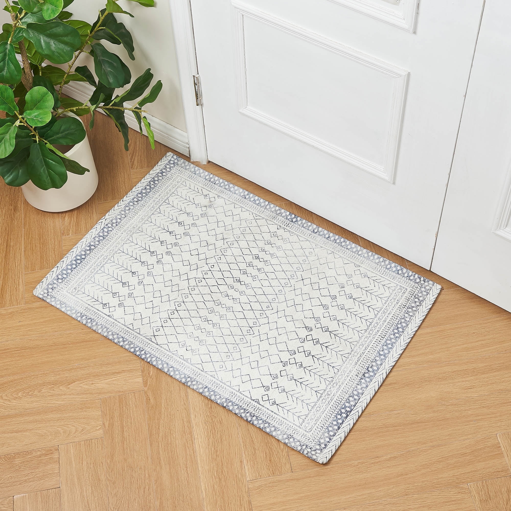 Great Bay Home Distressed Boho Machine Washable 2' x 3' Rug for ...