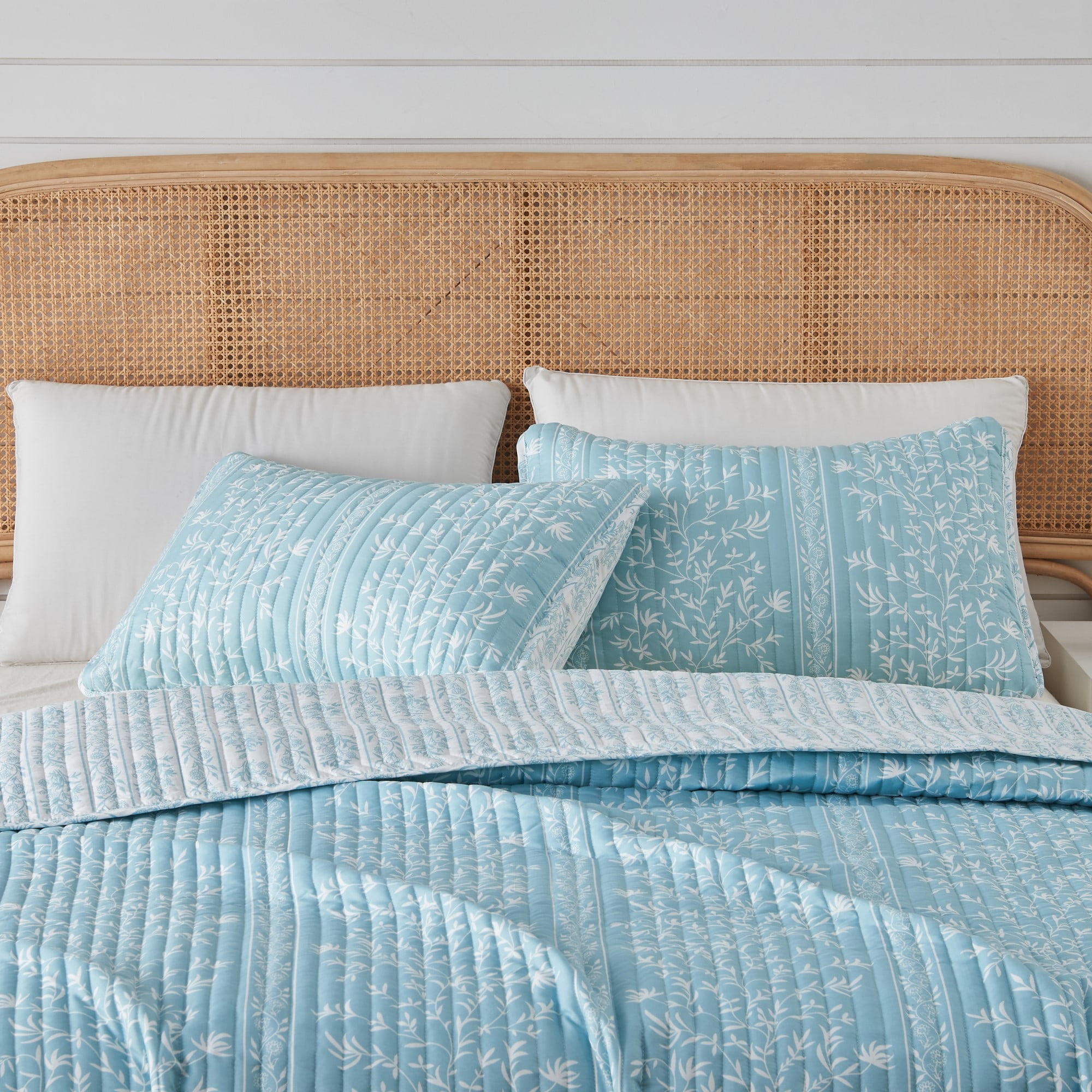 Full Blue Floral Microfiber Reversible Quilt Set