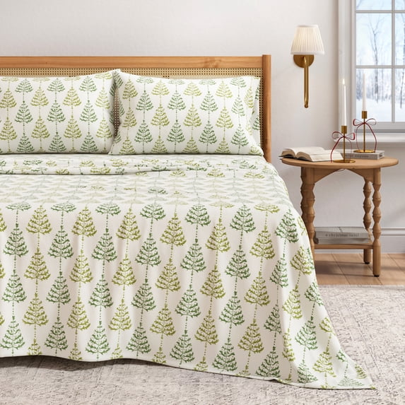 Great Bay Home Holiday Flannel Sheet Set - 100% Turkish Cotton - Double Brushed (Twin, Vertical Trees)