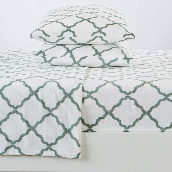 Great Bay Home Lattice Velvet Plush 4-Piece Sheet Set (Twin, Lattice - White / Blue)