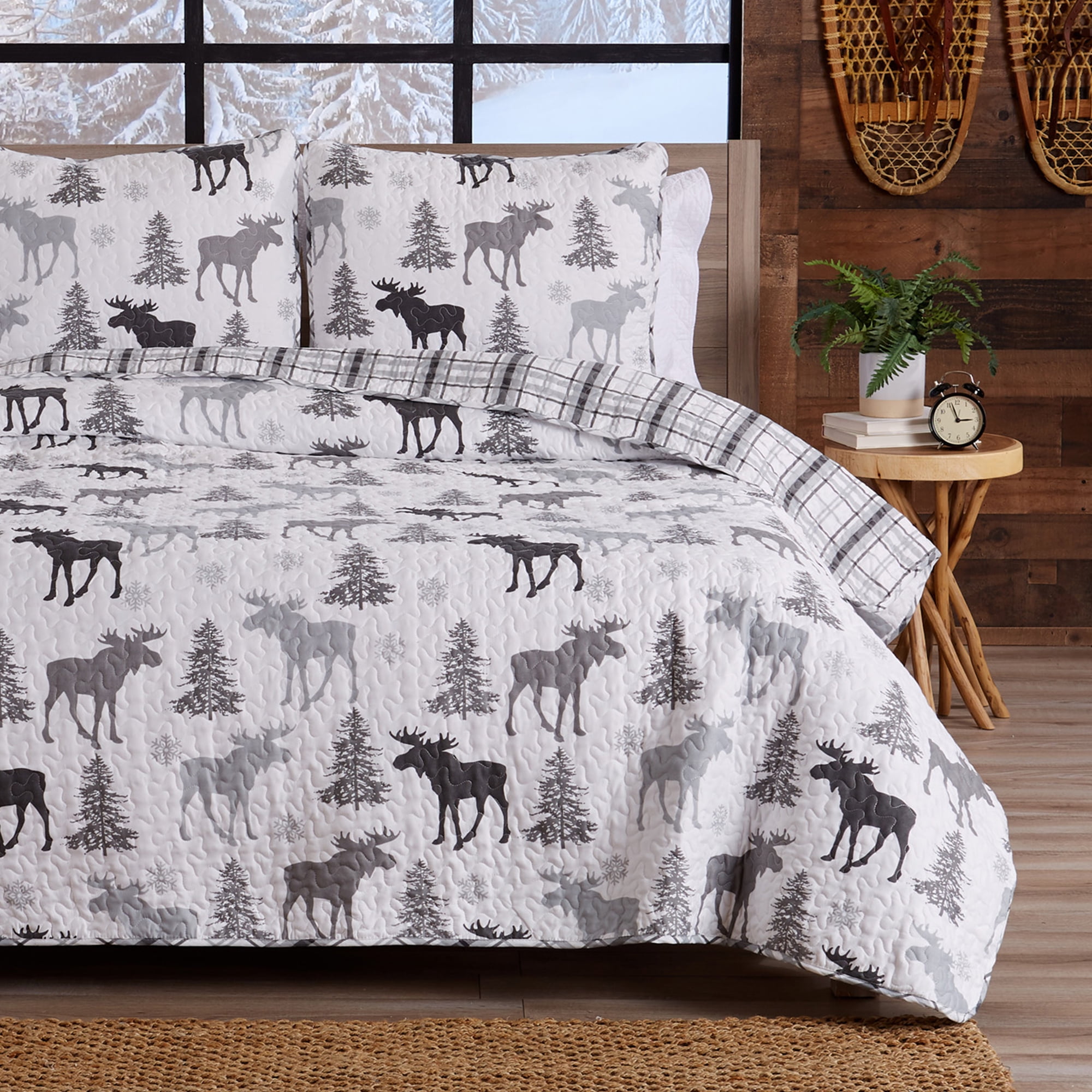 Gray Moose Reversible Twin Microfiber Quilt Set