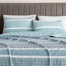 Great Bay Home Stripe Reversible Reversible Quilt Set With Shams  (Twin, Kadi - Blue)