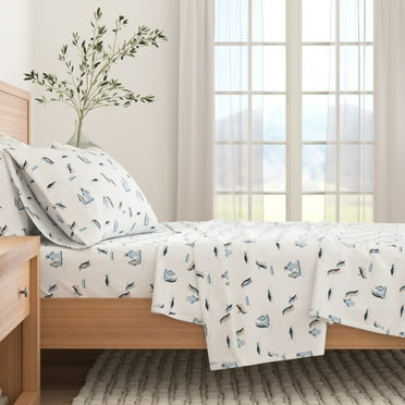 Great Bay Home Lodge Flannel Sheet Set - 100% Turkish Cotton - Double Brushed - Queen, Penguins Jumping