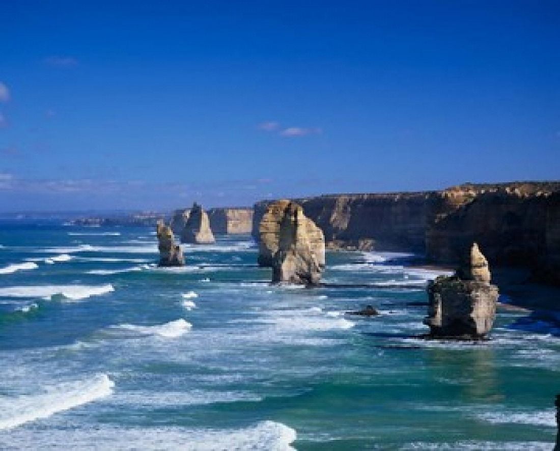 Great Ocean Road The Twelve Apostles Victoria Australia Canvas Art - Paul Thompson DanitaDelimont (27 x 22)