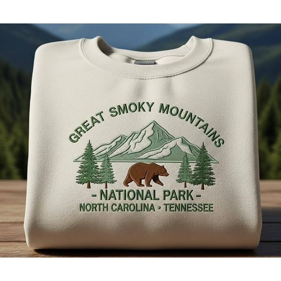 Great Smoky Mountains National Park Embroidered Crewneck Sweatshirt – Oversized Hiking Hoodie – Gatlinburg Tennessee Nature Lover Gift