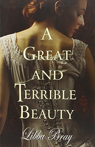 Pre-Owned A Great and Terrible Beauty (Paperback) 0689875355