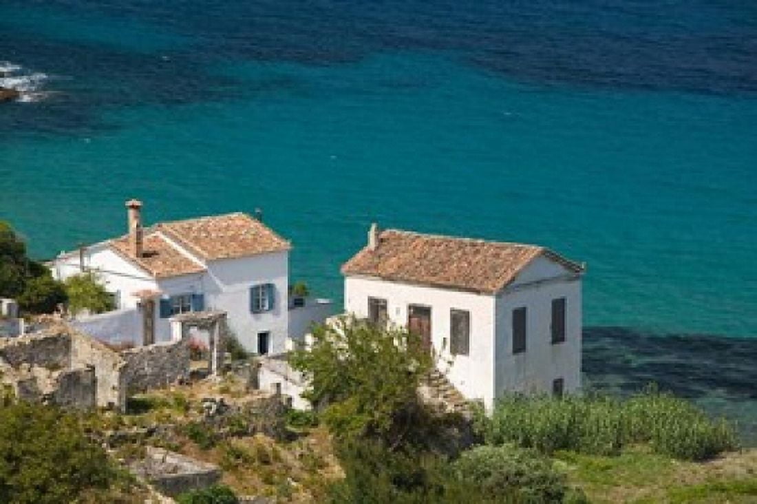 Greece Aegean Islands Samos Kalami Beach Houses Canvas Art - Walter Bibikow DanitaDelimont (28 x 19)