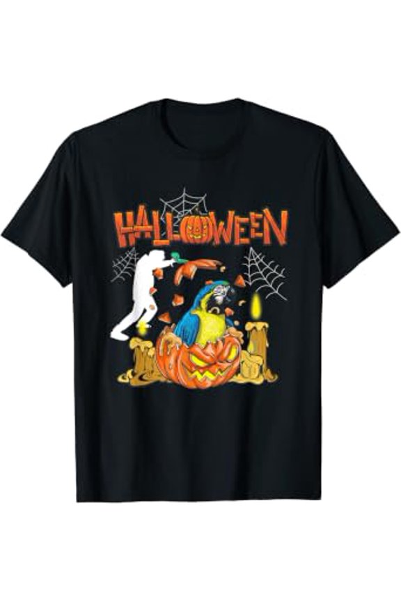 Green Cheek Conure Pumpkin Witch Zombie Halloween Costume T-Shirt