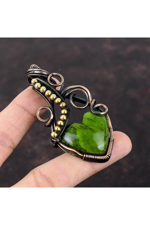 Green Fire Labradorite Wire Wrapped Pendant Handcrafted Copper Unique 2.91"