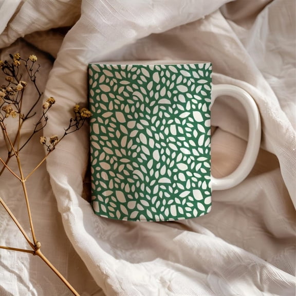 Green Leaf Pattern Mug - Nature-Inspired Ceramic Coffee Cup - Botanil Print Tea Mug - Aesthetic Gift Plant Lovers.