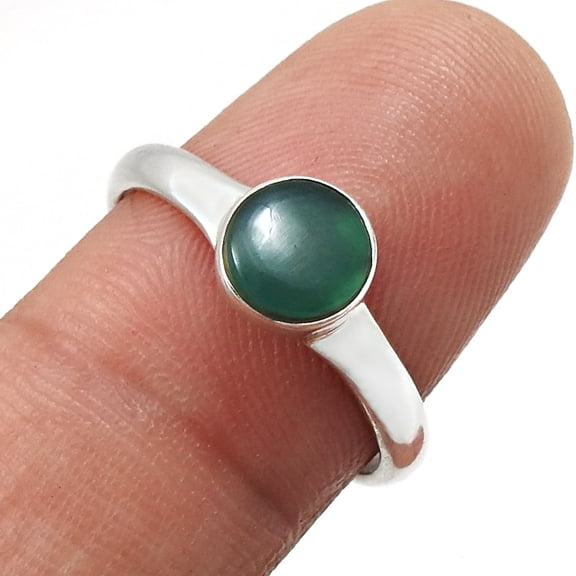 Green Onyx Gemstone 925 Silver Wife Band Statement Art Deco Wedding Ring Size 6