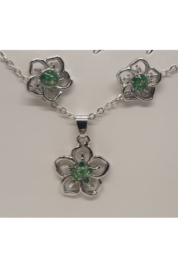 Green Opal Flower Silver Earring/Necklace Set