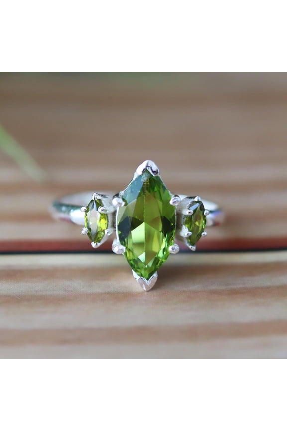 Green Peridot Ring, Marquise Ring, 925 Silver Ring, Prong Setting Ring, Split Band Ring, Charm Ring, Crystal Ring Bohemian Ring, Pretty Ring