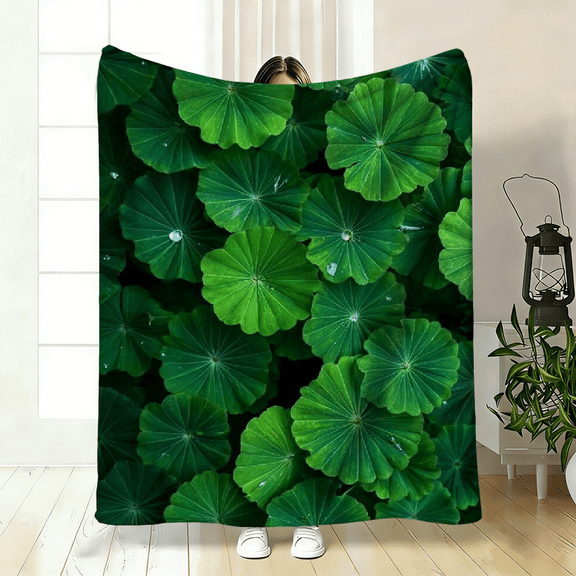 Green Shamrock Flannel Blanket, Lightweight Cozy 280GSM Throw, Bedspread for Sofa Bed, Perfect Home Decor Gift Idea