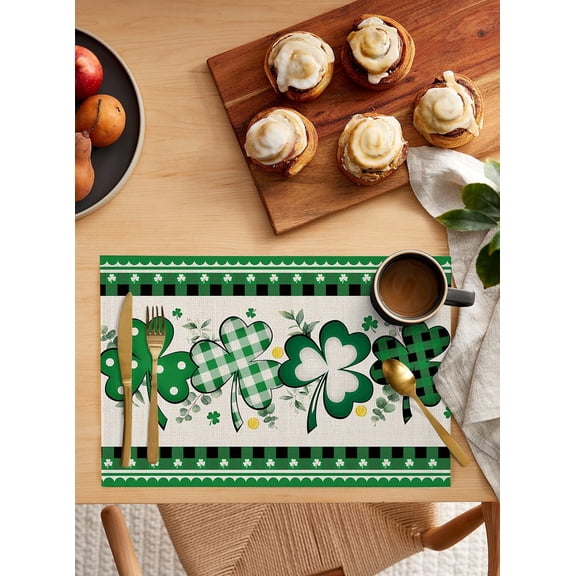 Green Shamrock Placemats Set of 4 Clover Green Eucalyptus Plaid Check St. Patricks Day Placemat for Table Washable Table Mats for Seasonal Spring Holiday Party Home Kitchen Dining Table Decor