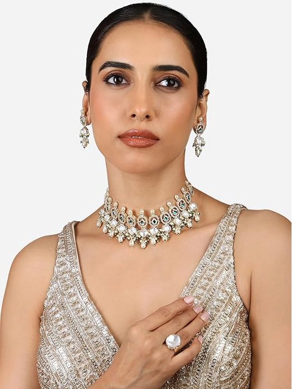 Green Stones Rajwada Kundan Choker Necklace Earring & Ring Set For Women
