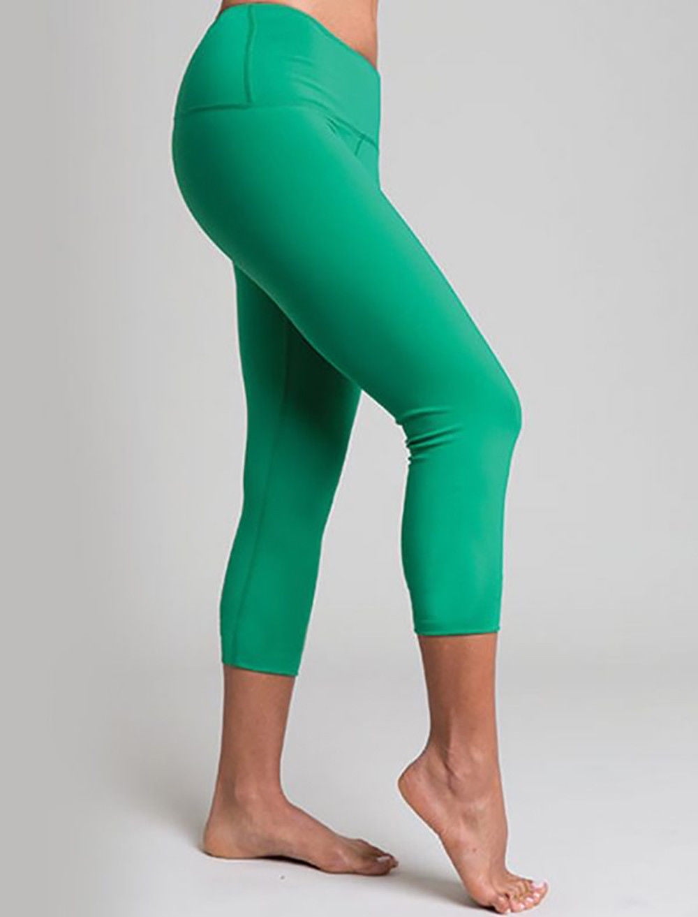 Green Three-Quarter Legging Yoga Pants - M