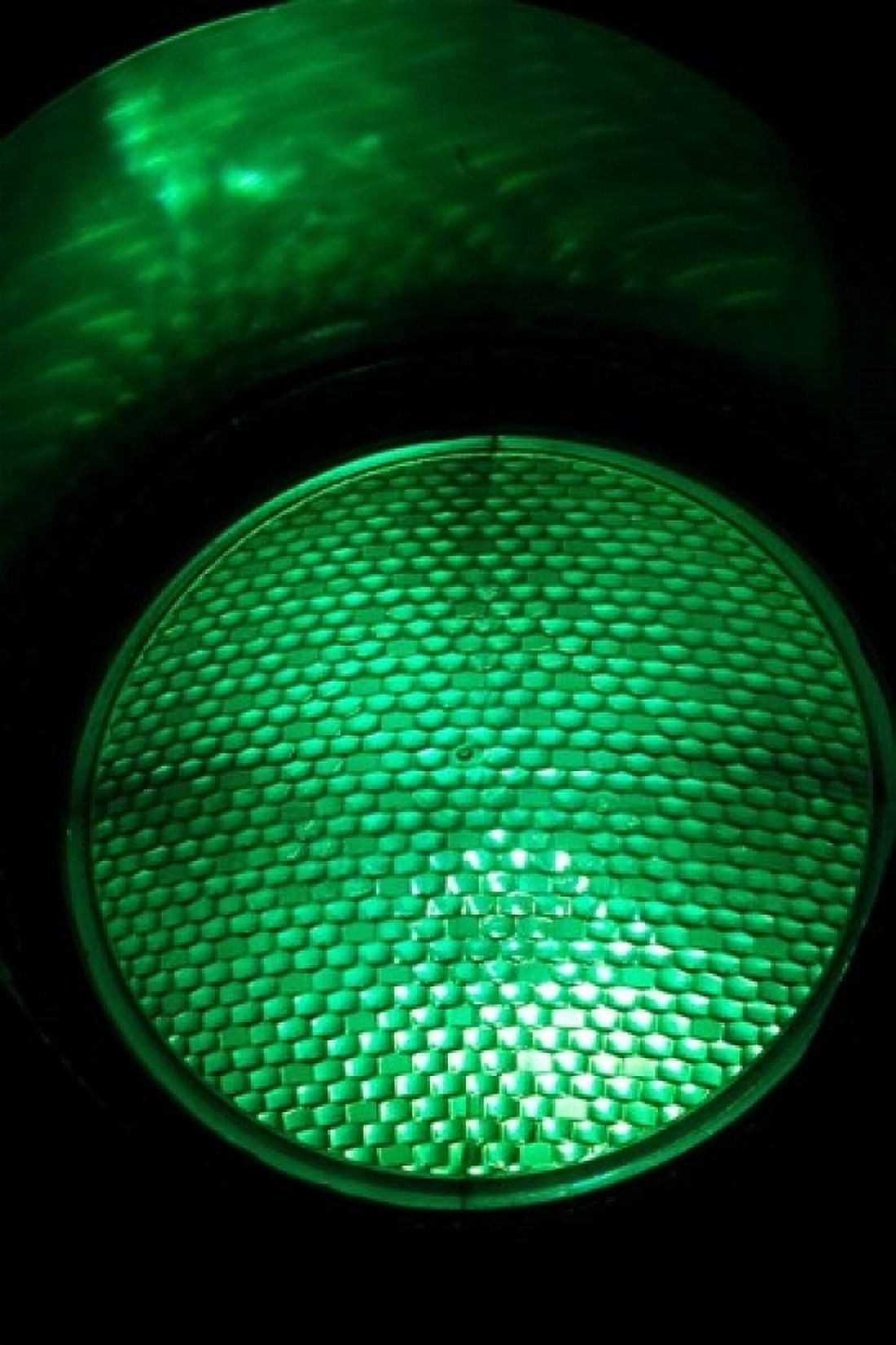 Green Traffic Light New Zealand Canvas Art - David Wall DanitaDelimont (11 x 17)