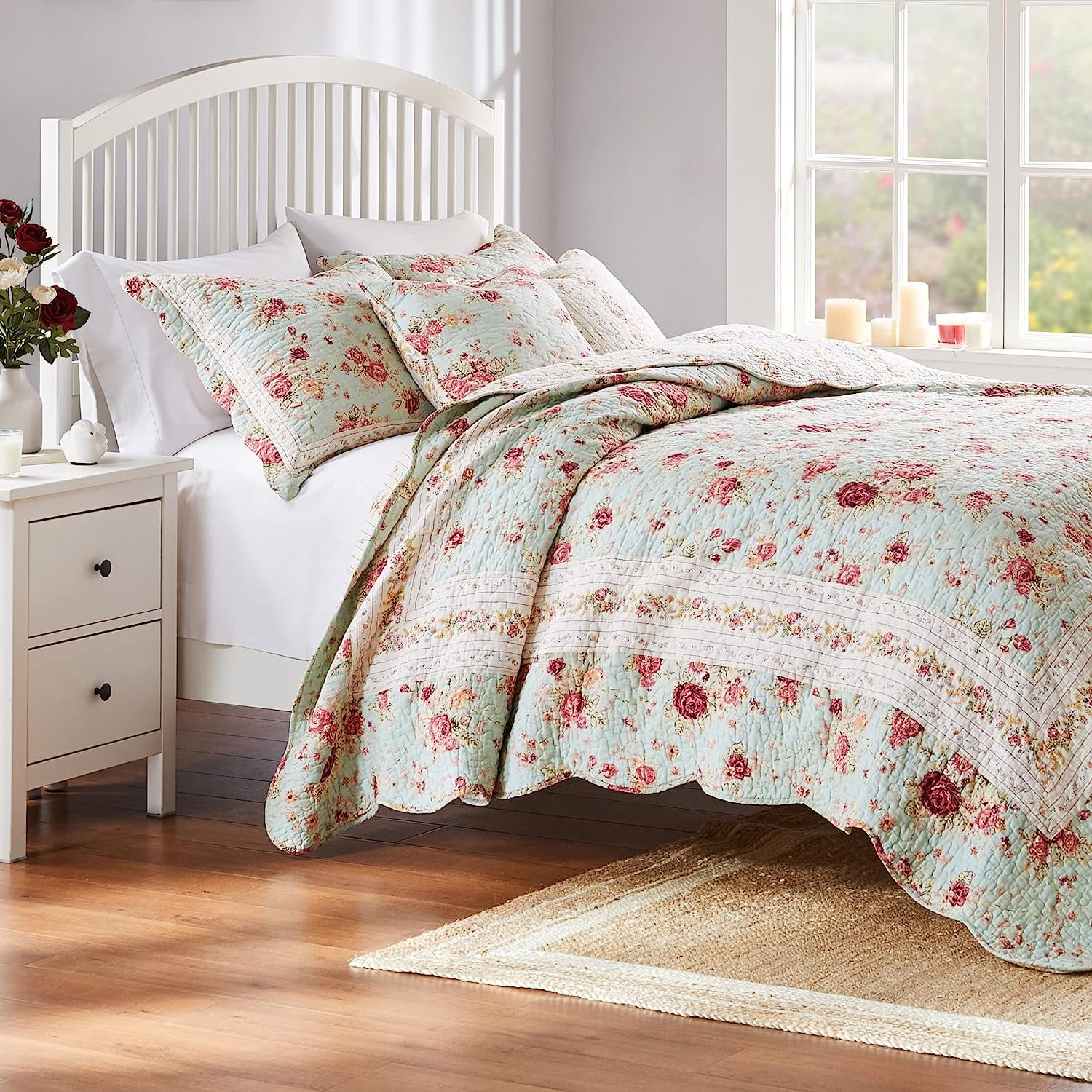Blue Twin Cotton Reversible Floral Quilt Set
