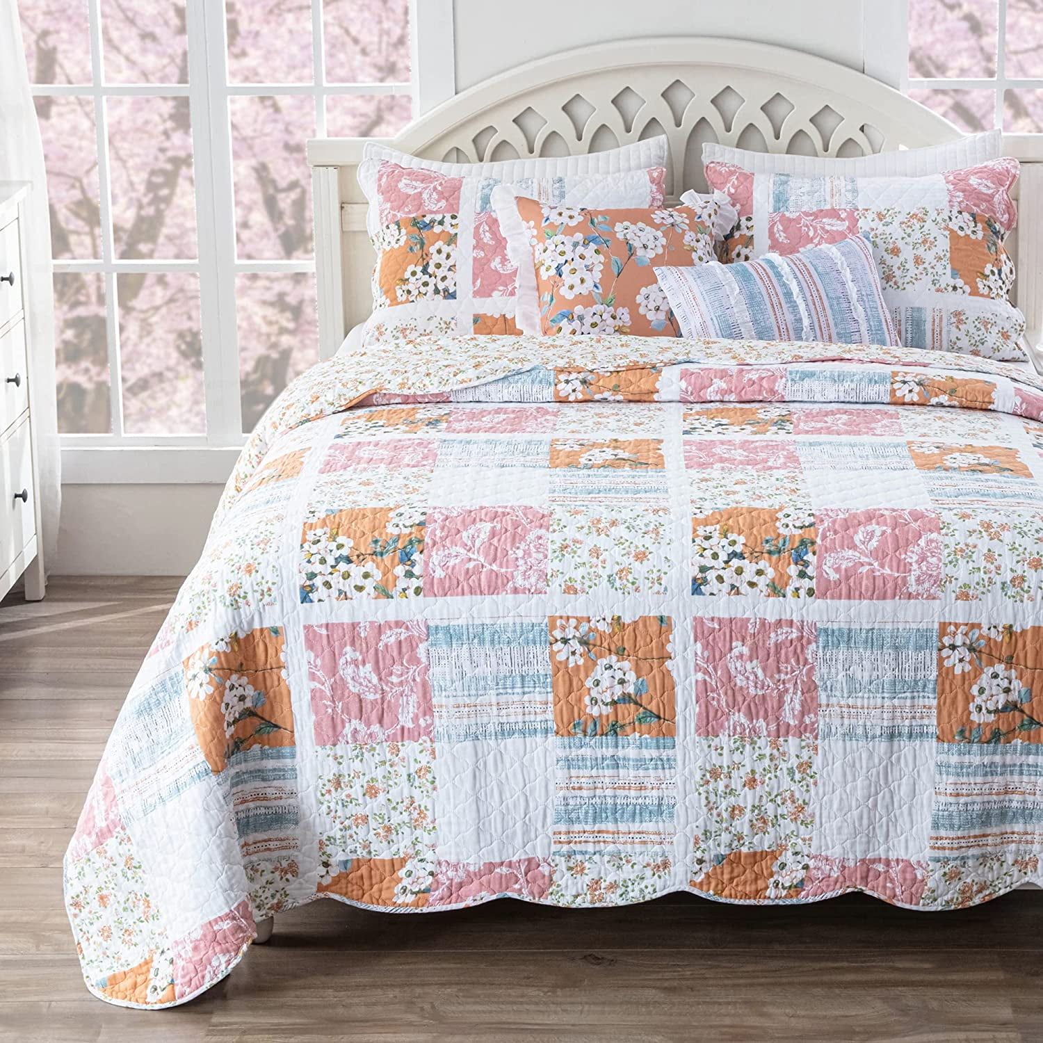Aazon.co: Greenland Hoe Blooing Prairie Quilted Patchwork Throw