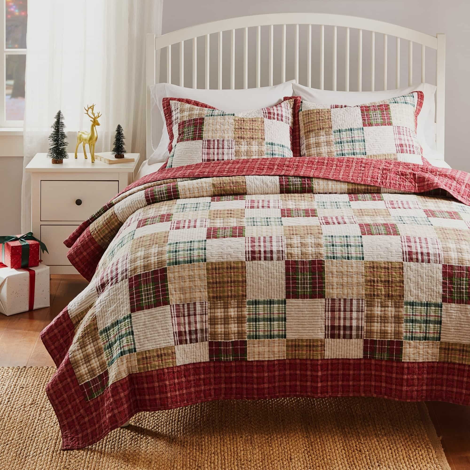 Greenland Home Fashions Oxford Cotton Quilt Set, Reversibe, 3-Piece Full/Queen, Red Greenland Home Fashions Oxford Cotton Quilt Set, Reversibe, 3-Piece Full/Queen, Red