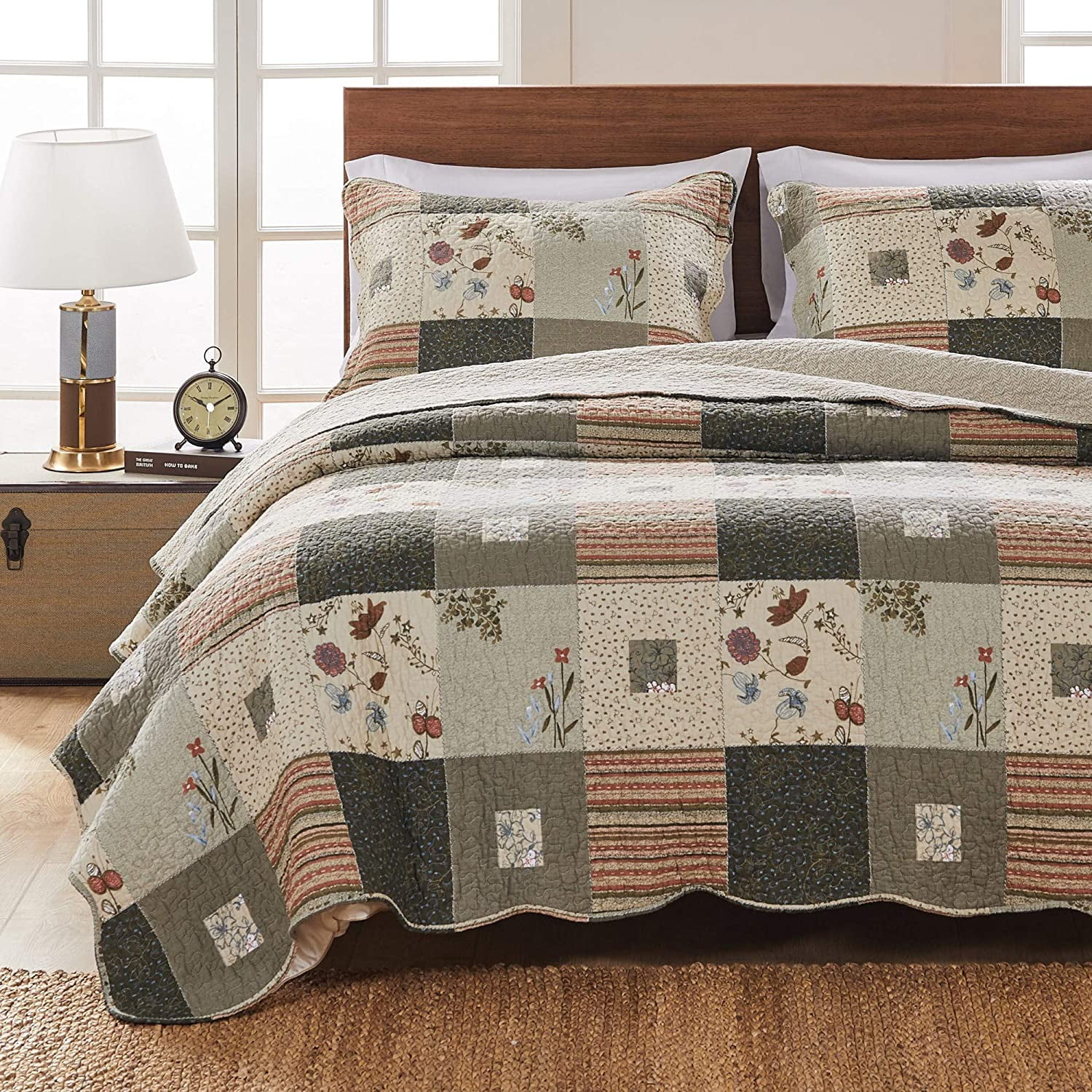 Gray Cotton Reversible Full Quilt Set with Scallop Embellishment