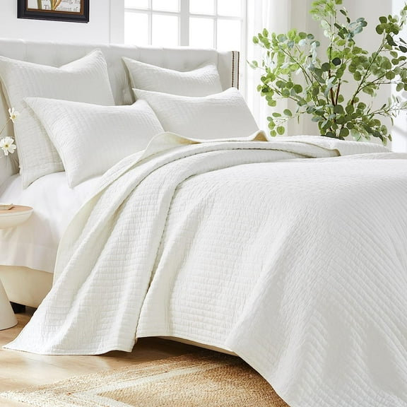Greenland Home Textured Fashion Finely Stitched Bedding Set, Monterrey Antique White, 3-Piece King/Cal King