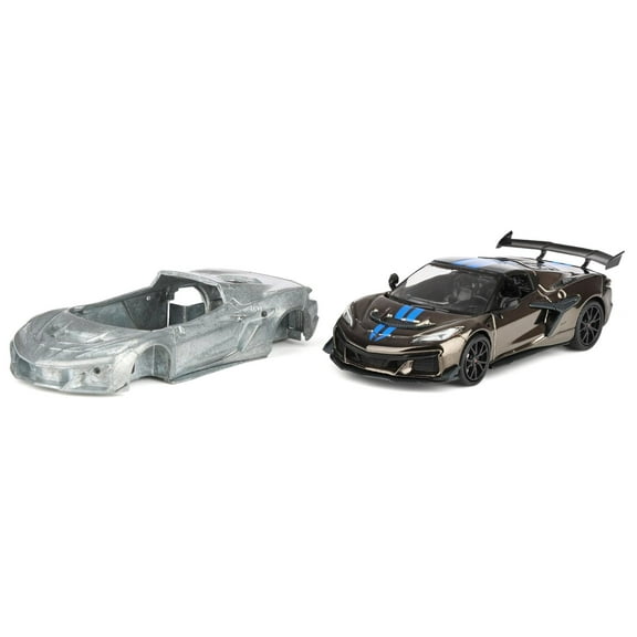 Greenlight 1/64 2025 Chevrolet Corvette C8 ZR1 Raw Casting Dual Pack, 2025 Waltersons Product Expo Dinner Exclusive 51683-A