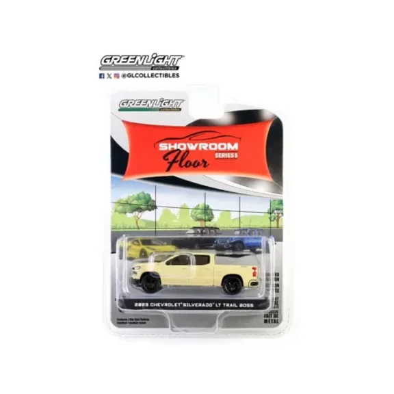 Dronehint.com Greenlight 2023 Chevrolet Silverado LT Trail Boss Z71 Sand Dune 68050 C 1/64