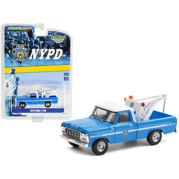 Greenlight Collectibles Hobby Exclusive - NYPD 1979 Ford F-250 with Drop in Tow Truck