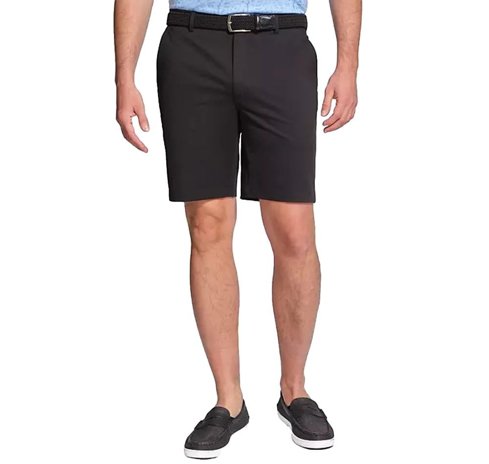 Golf sportif et portrait d'homme en studio isolé sur fond blanc prêt à