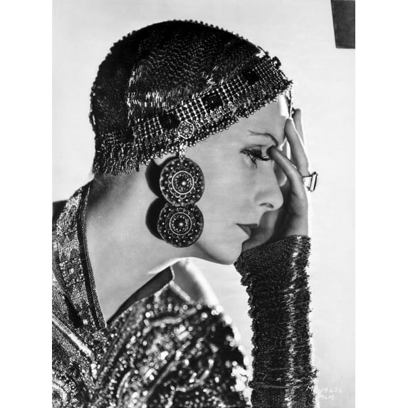 Greta Garbo as Mata Hari Photo Print (24 x 30)