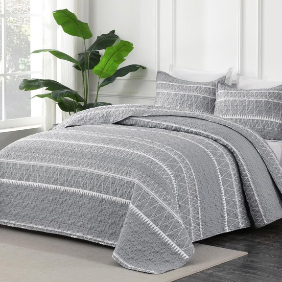 Grey Oversized Quilt Set Super King 3Pcs Lightweight Microfiber Bedspread with Pillowcases Bohemian Style