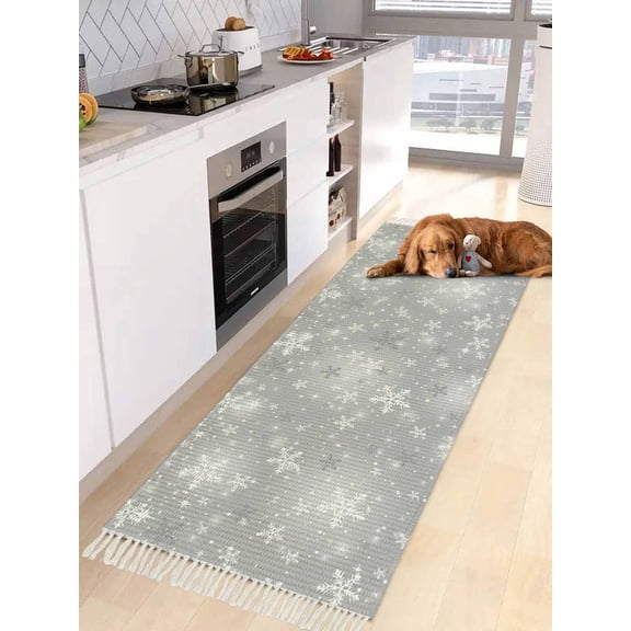 Grey Snowflake Christmas Kitchen Runner Rug 2x5 Bedside Rug with Tassel Cotton Woven Throw Rugs Washable Hallway Runner Rugs Winter Xmas Snowflake Gray Modern Art Floor Carpet for Bedroom Bathroom