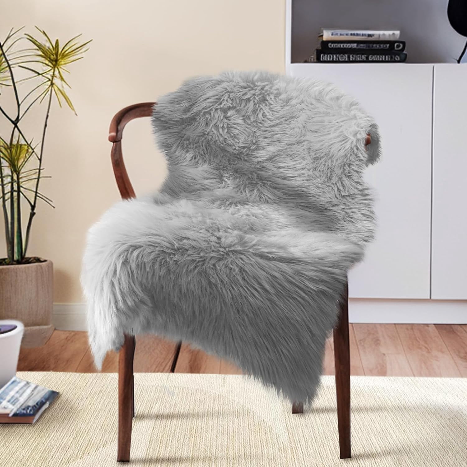 Grey Soft Small Faux Fur Rug 2x3 Feet - Fluffy Faux Sheepskin Throw for ...