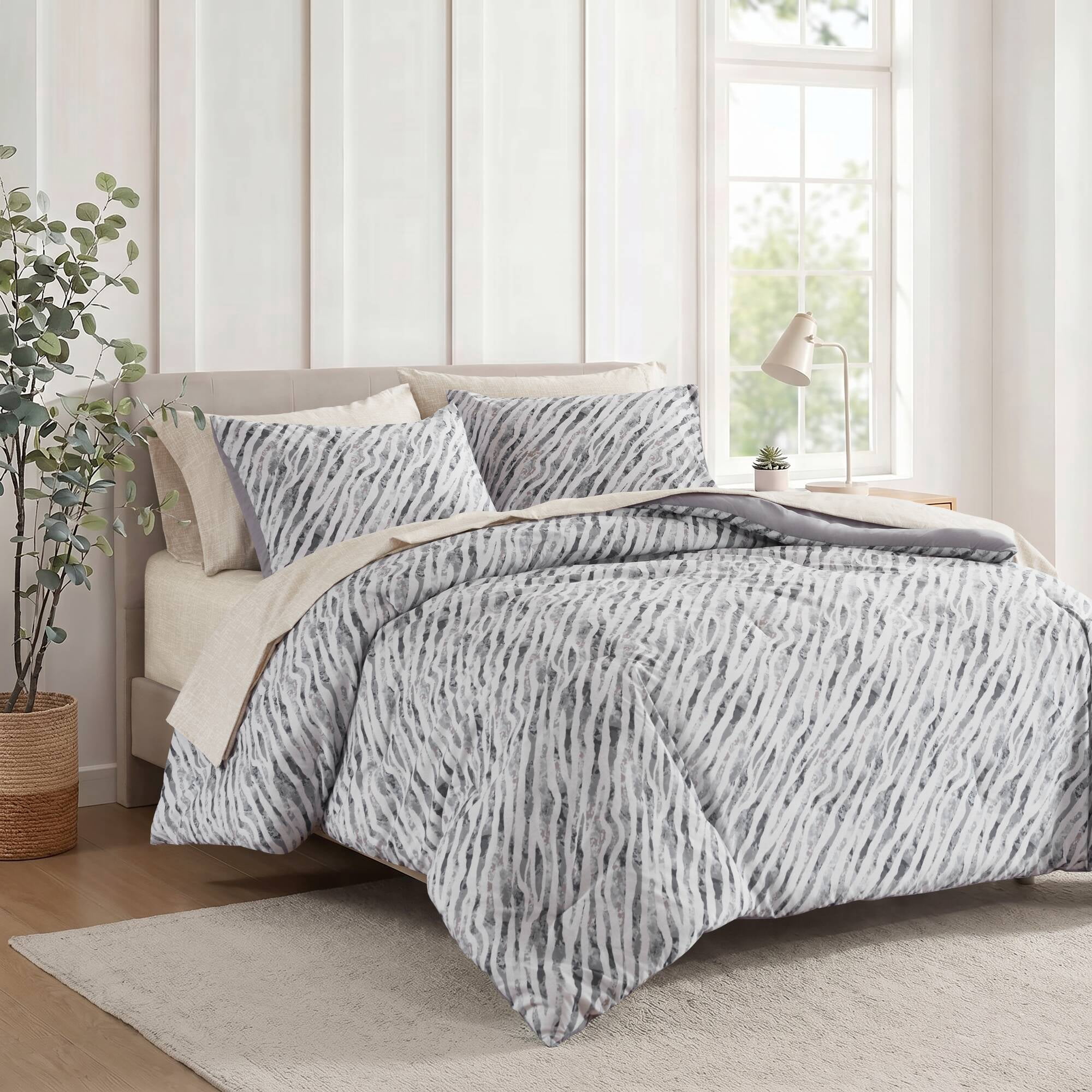 Grey Taupe Marble Stripe 7-Piece Bedding Set with Comforter Sham Flat Sheet Fitted Sheet Pillowcase, All-Season Polyester Microfiber Complete Bedding Bundle for Modern Bedroom