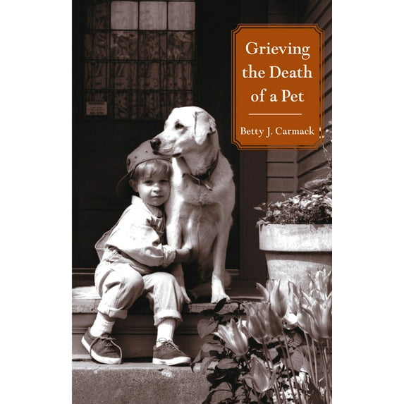 Grieving the Death of a Pet (Paperback)