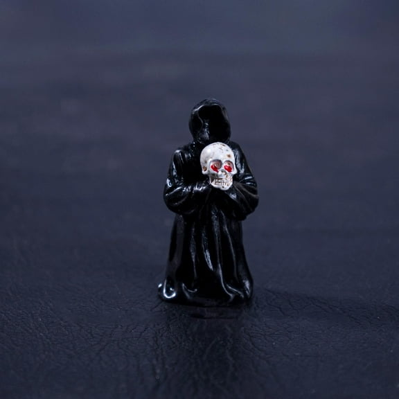 Grim Reaper Statue - Halloween 2025 Resin Miniature Figurine for Gothic Home Decor, Tabletop Displays & Collectibles (4"Sitting Pose)