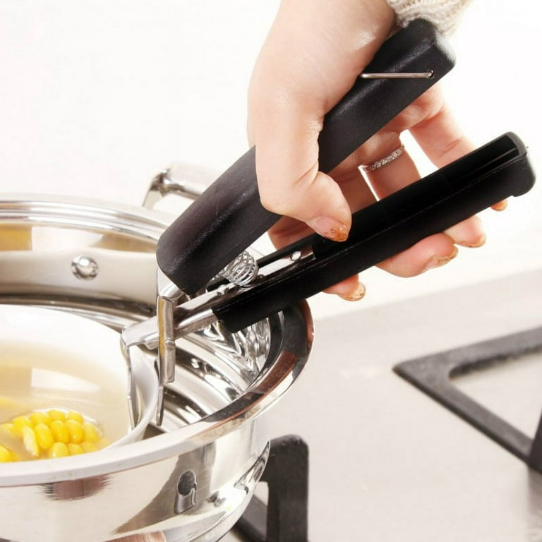 https://i5.walmartimages.com/seo/Gripper-Clips-for-Moving-Hot-Plate-or-Bowls-with-Food-Out-From-Instant-Pot-Microwave-Oven-Air-Fryer_af8b0e07-c984-4b85-ab8a-895a0cf5cb38.4f2f0f313e5c24a4135668198877f349.jpeg?odnHeight=768&odnWidth=768&odnBg=FFFFFF