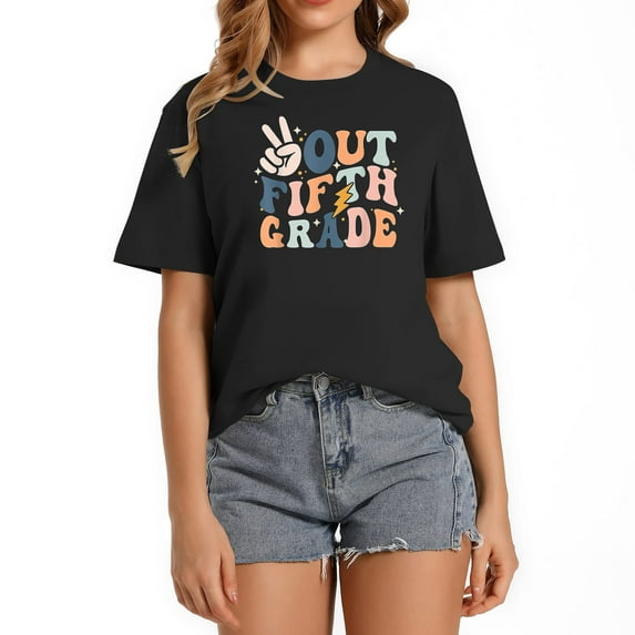 Groovy Retro Happy Last Day Of School Peace Out Fifth Grade T-Shirt