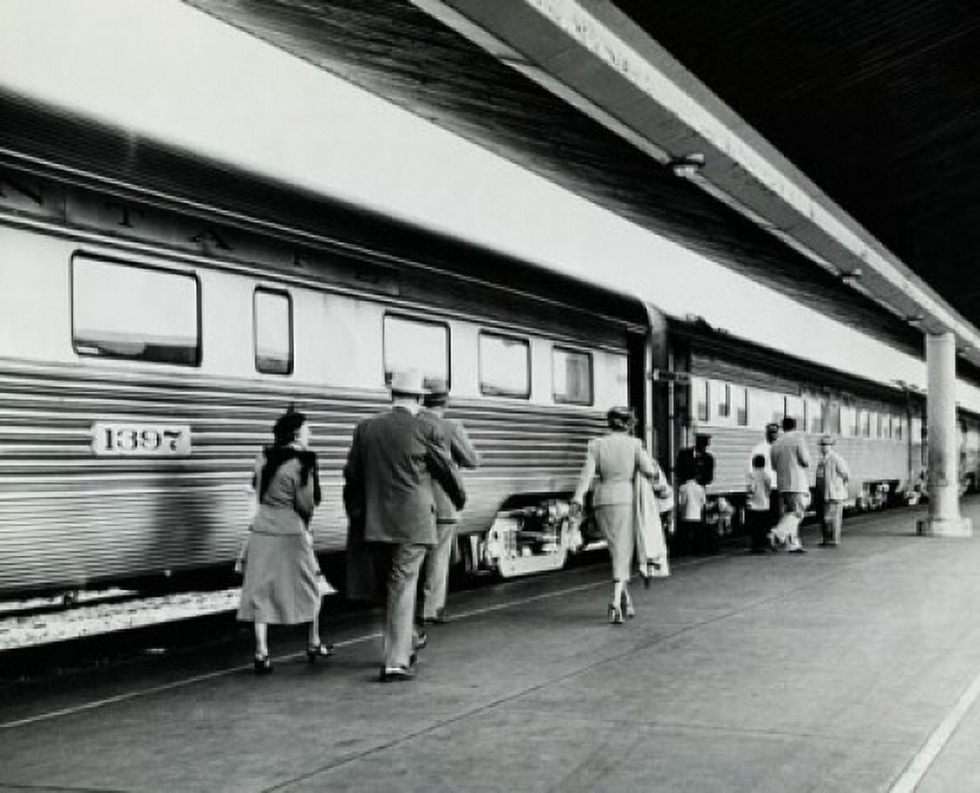 Group of people boarding the San Diegan Streamliner train Union Station Los Angeles California USA Canvas Art -  (18 x 24)