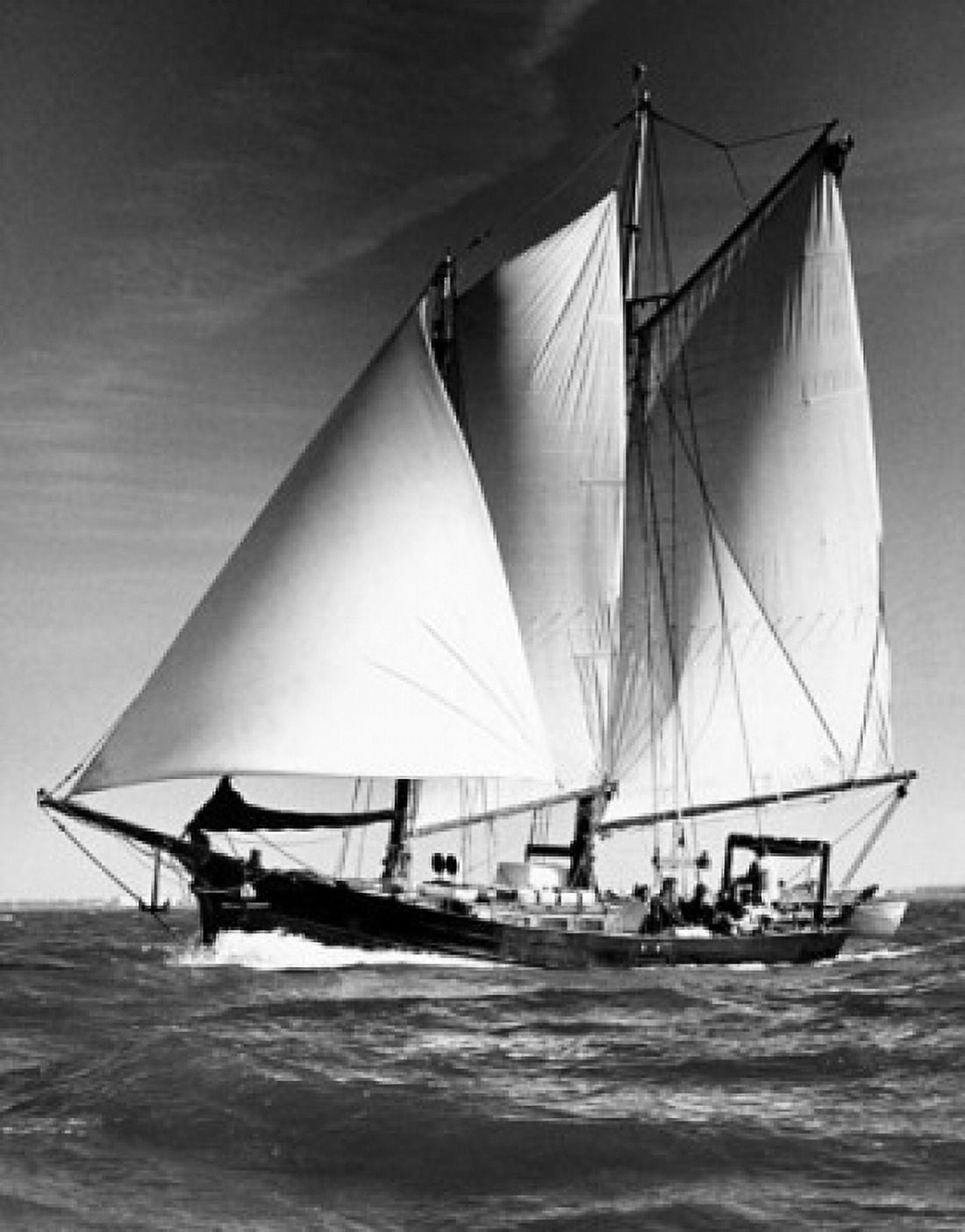 Group of people on a sailboat Canvas Art - (18 x 24)